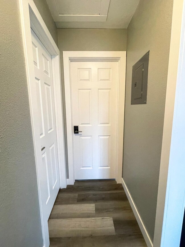 Building Photo - Ikea furnished room + shared furnished living area REMODELED