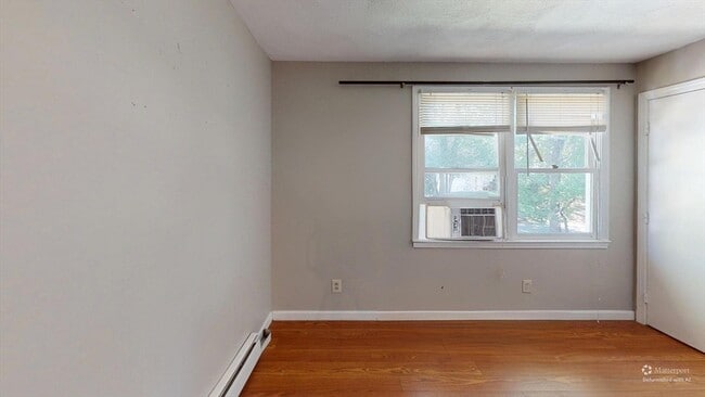 Building Photo - 18 Cranston Cir