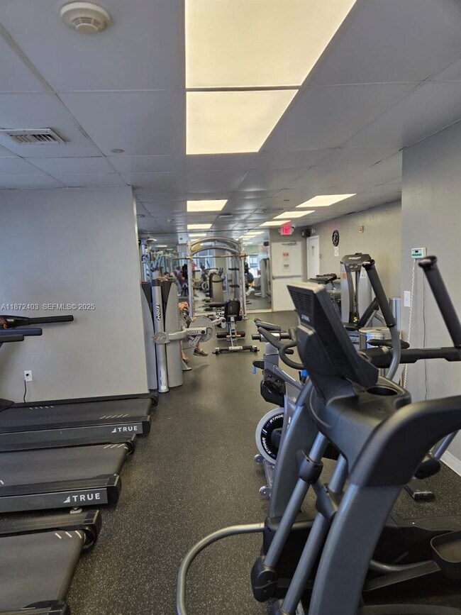 Building Photo - 19201 Collins Ave