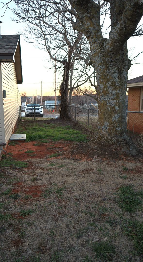 Building Photo - Cute and Clean 2 bedroom near SWOSU