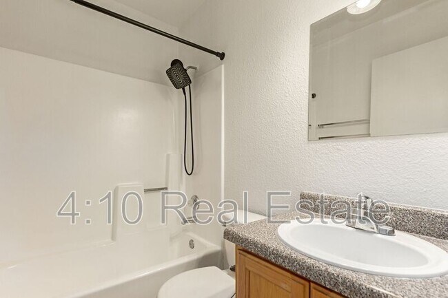 Building Photo - 11640 N 51st Ave