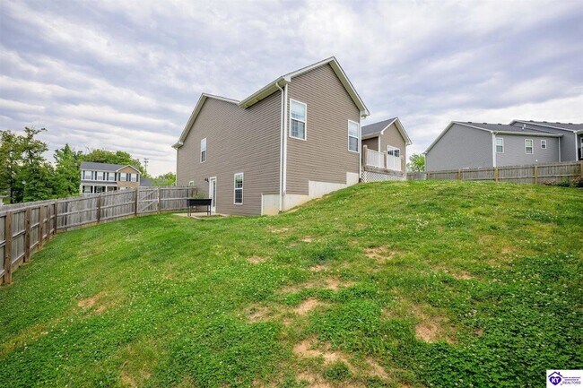 Building Photo - 236 Butterfield Dr