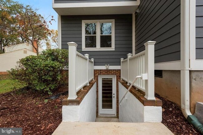 Building Photo - 7221 Hyde Rd