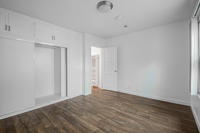 Building Photo - 5854.5 Interceptor St