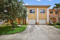 Building Photo - 513 Talia Cir