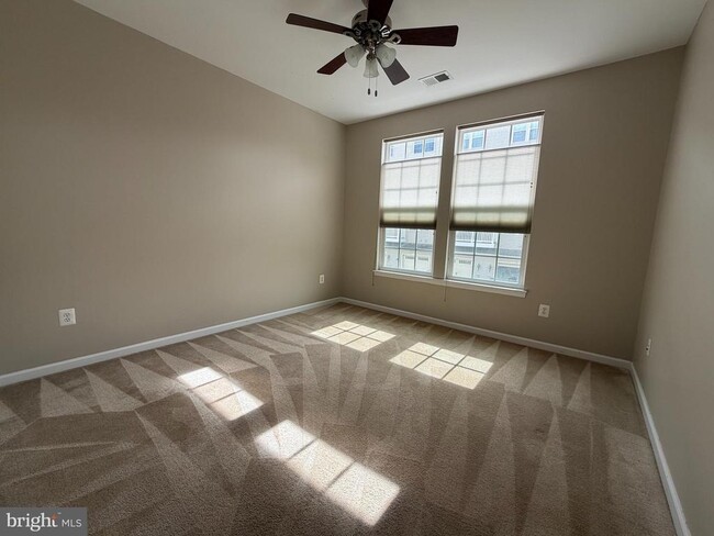 Building Photo - 1302 Cheswick Ln