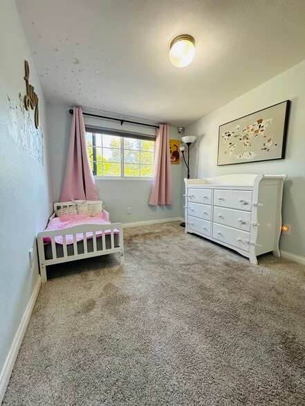 Building Photo - 9336 Willowgrove Ave