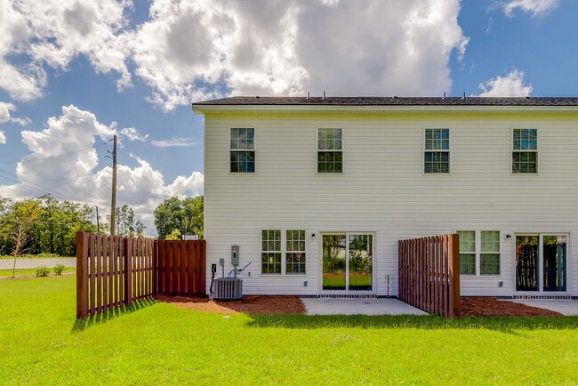 Building Photo - 64 Belleau Woods Cir