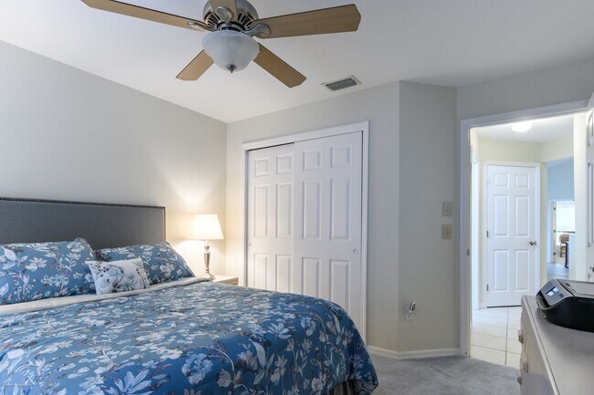 Building Photo - Turnkey Furnished Seasonal Rental – 2 Bedr...
