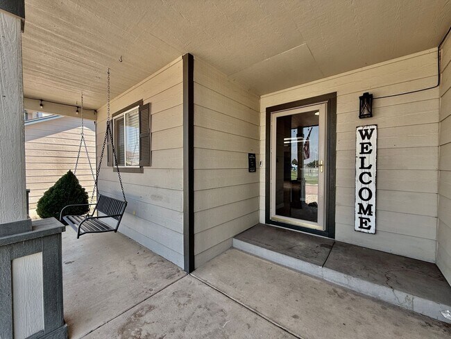 Building Photo - 4631 Fencer Rd