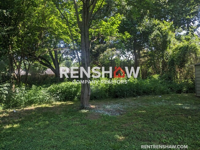 Building Photo - Upgraded Property - Beautiful Backyard Dec...