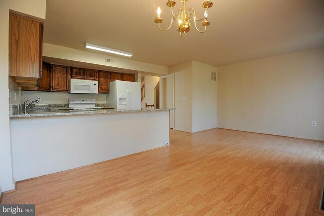 Building Photo - 128 Sulgrave Ct