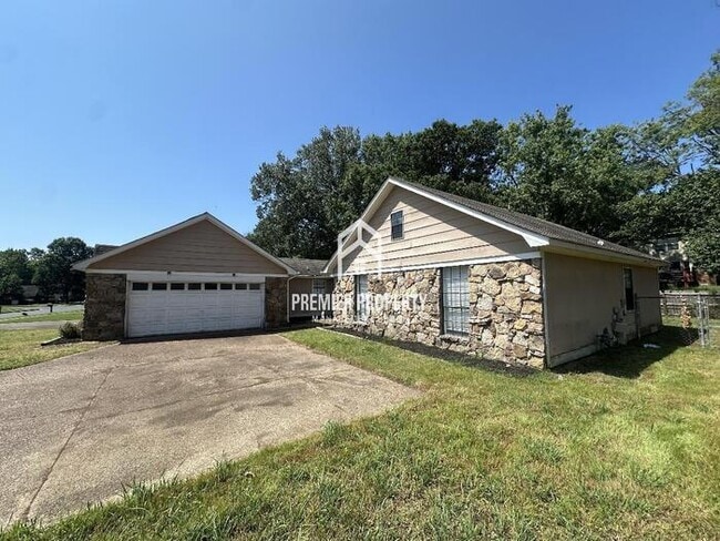 Building Photo - 2533 Richwood St