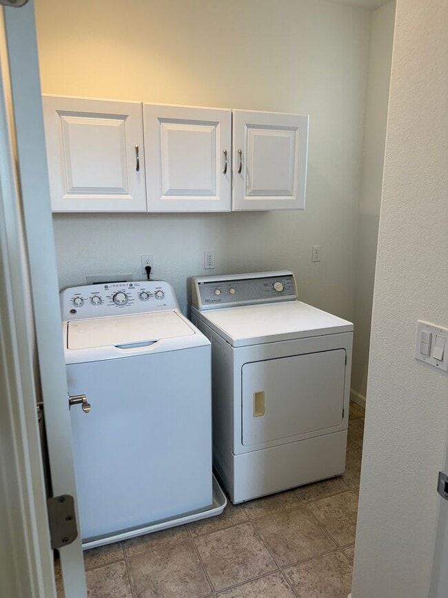 Building Photo - Located in Riata in Pioneer Meadows