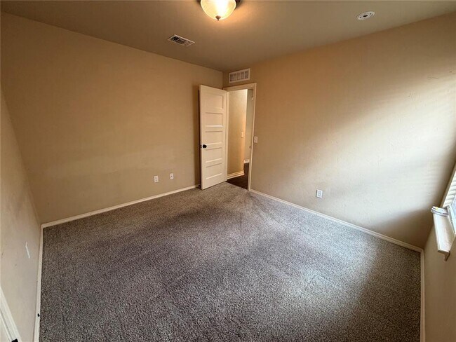 Building Photo - 3420 Bear Mountain Dr