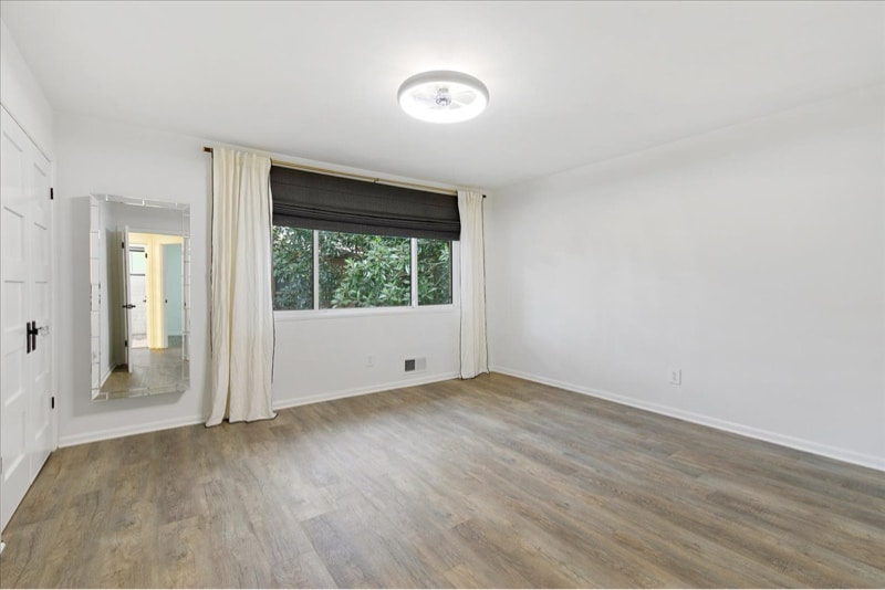 Building Photo - 100 Biscayne Dr NW