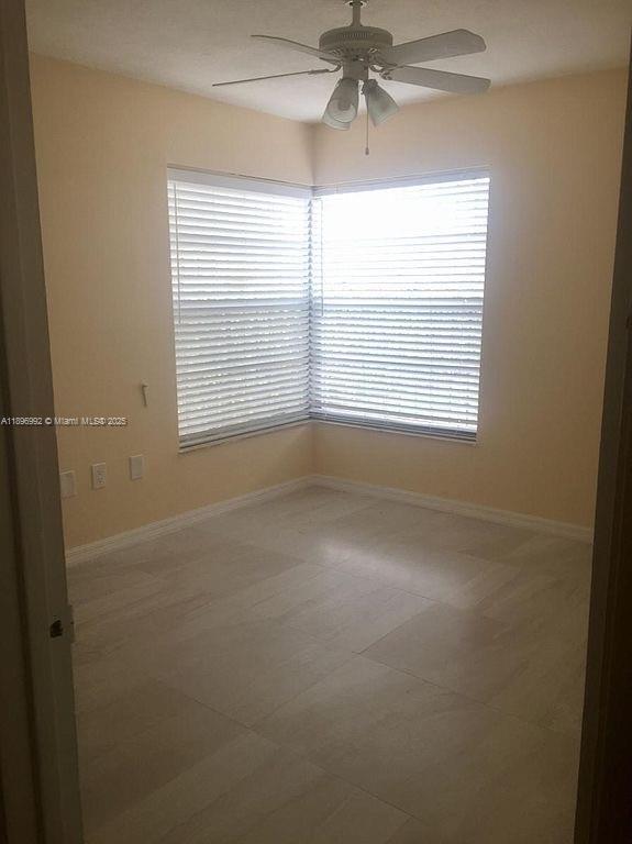 Building Photo - 1236 SW 104th Ct