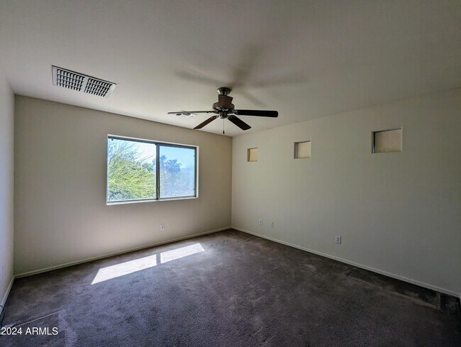 Building Photo - 3715 W Fremont Rd.