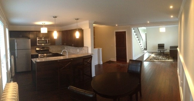 Building Photo - 2726 Colfax Ave S