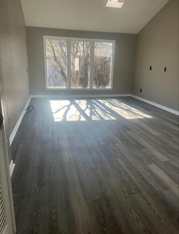 Building Photo - 3012 Barrington Ct