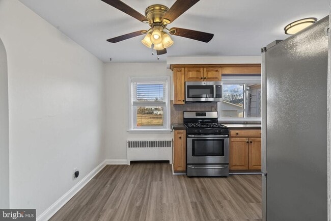 Building Photo - 238 Steward St