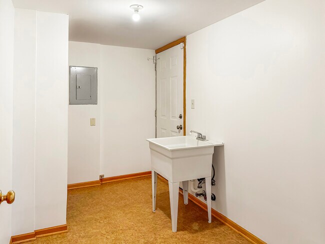 Building Photo - 8659 Meade Ave