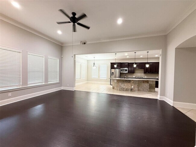 Building Photo - 5711 Stern Springs Ln