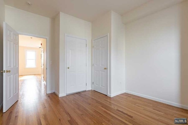 Building Photo - 46 E Palisade Ave