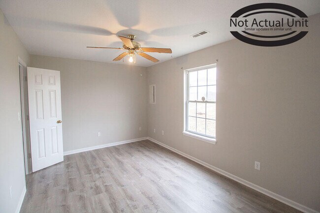 Building Photo - 1638 High Quest Cir