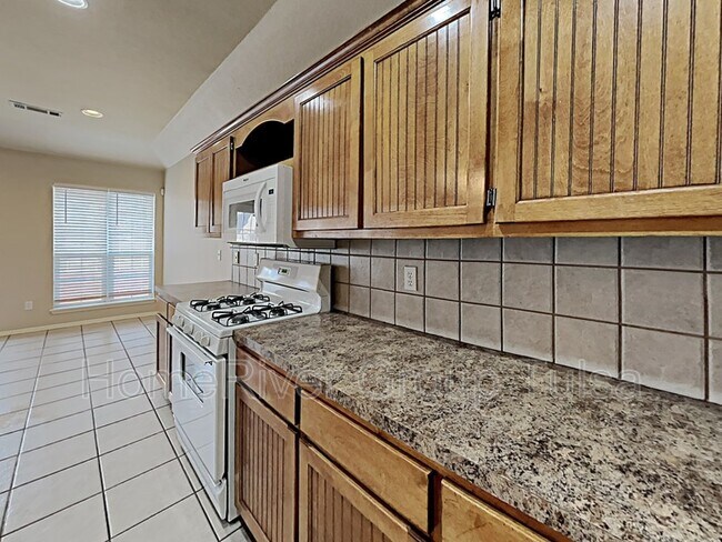 Building Photo - 3710 N Ironwood Pl