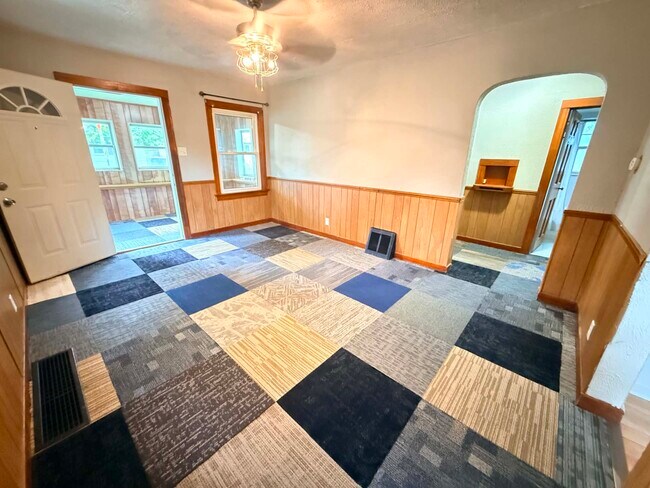 Building Photo - 1809 Lumbard St