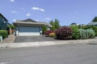 Building Photo - Welcome to the spacious one-level home in ...