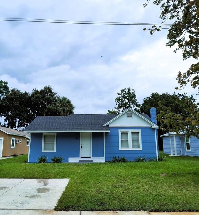 Primary Photo - Charming Home Located in Downtown Orlando!