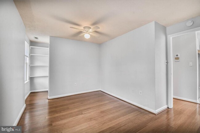 Building Photo - 1403 12th St NW