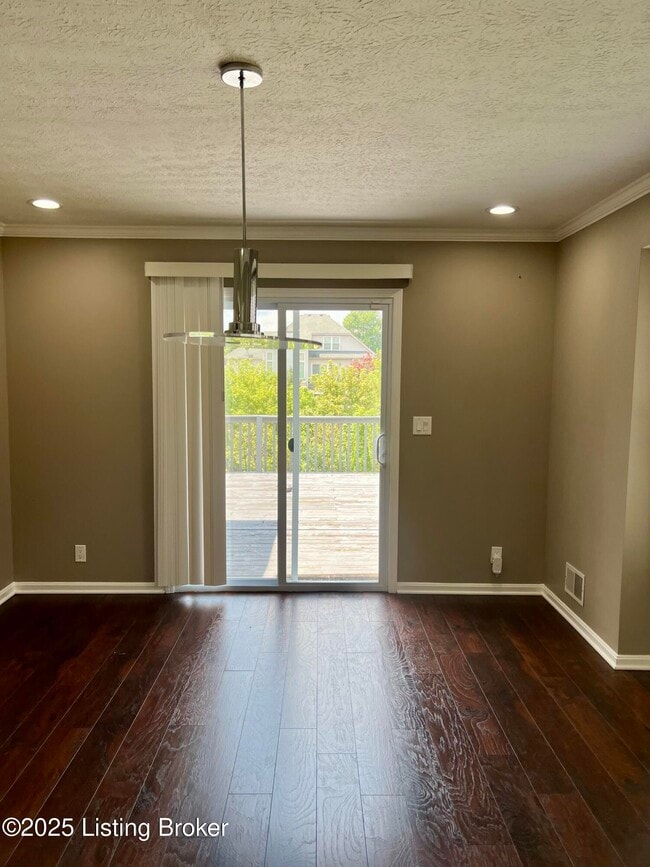 Building Photo - 4901 Hunters Point Cir