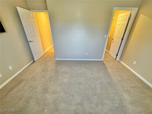 Building Photo - 5805 Hawkeye Bell St