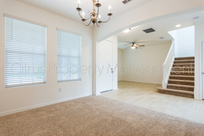 Building Photo - Beautiful Waterfront Home (4/3.5) in Grove...