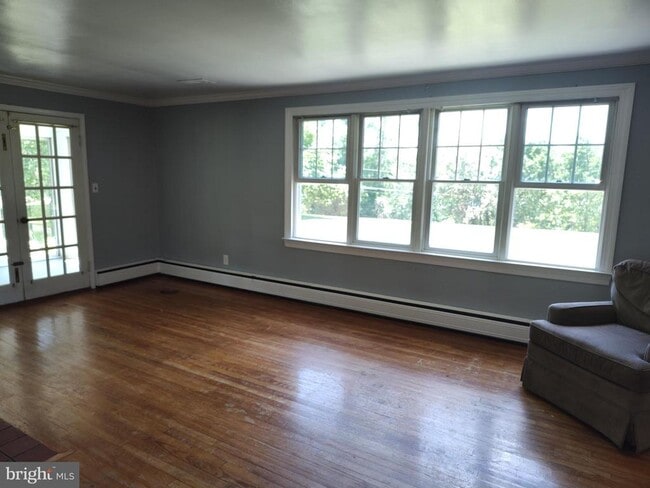 Building Photo - 15400 Mt Calvert Rd