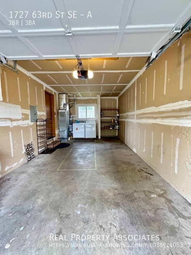 Building Photo - 1727 63rd St SE