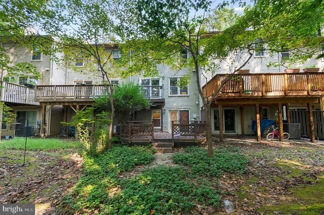 Building Photo - 10504 Pine Haven Terrace