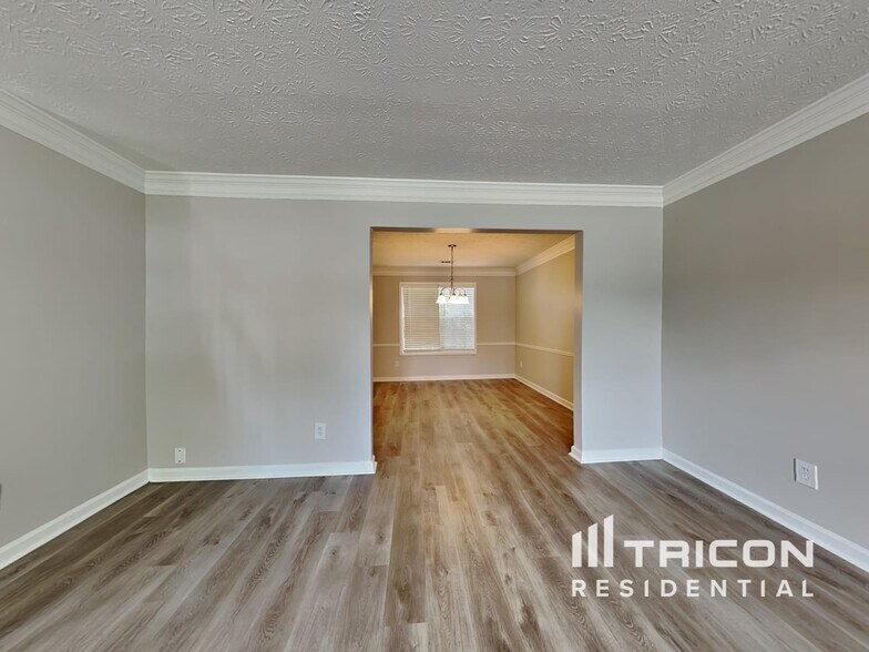 Building Photo - 1454 Glenfield Dr