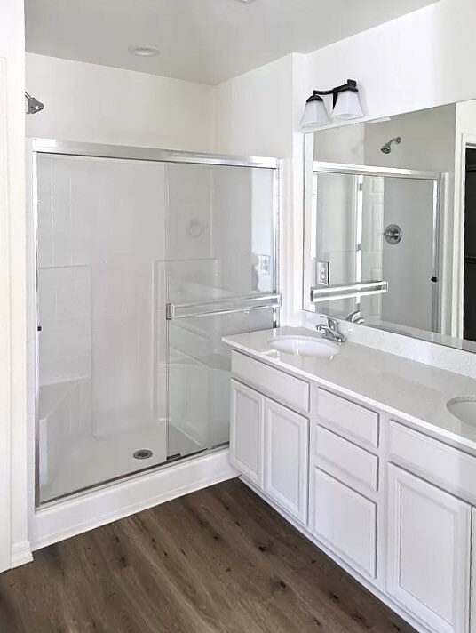 Primary Suite Bath - 5026 E Retreat Cir