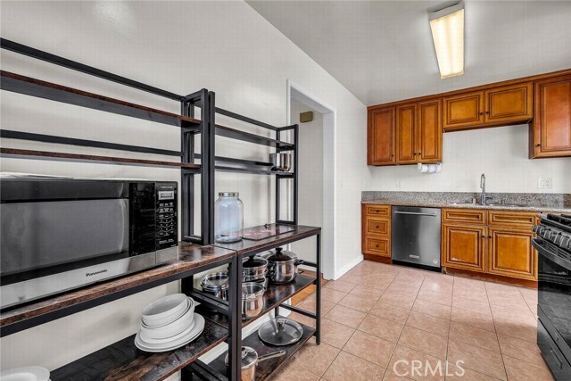 Building Photo - 962 W Paseo Del Mar
