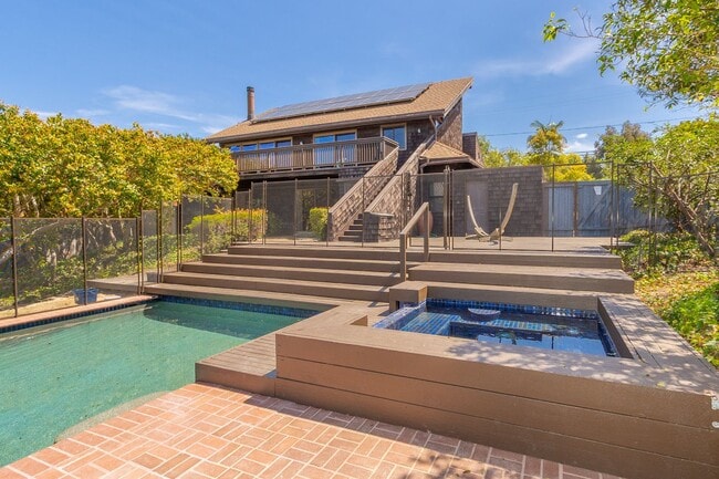Building Photo - Iconic A-Frame Encinitas 4 Bed + Studio Sp...
