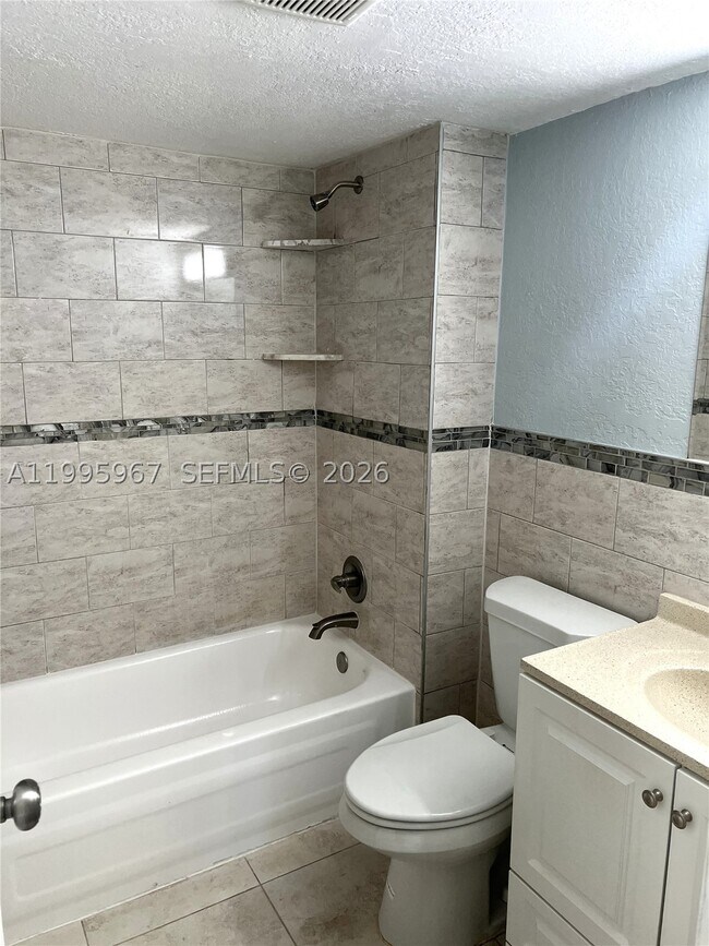 Building Photo - 4848 NW 24th Ct