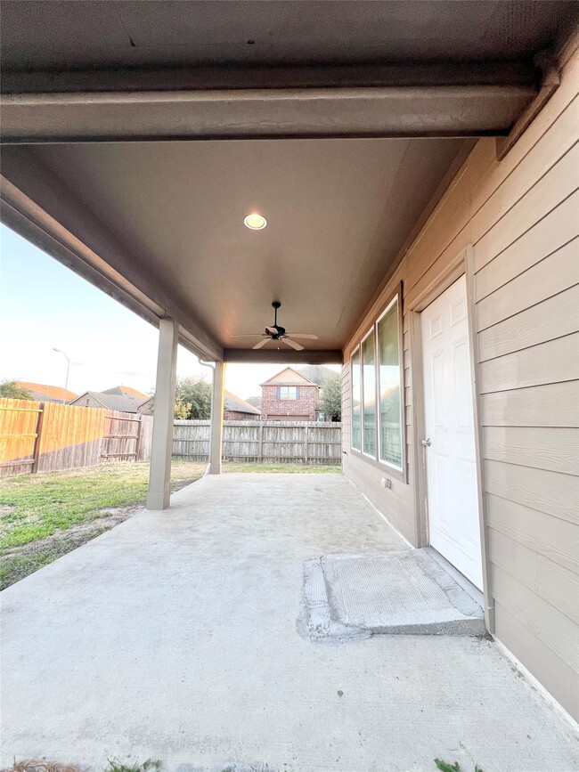 Building Photo - 2906 Coastal Prairie Ln