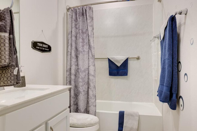 Building Photo - 145 Greenbelt Reservoir Pass