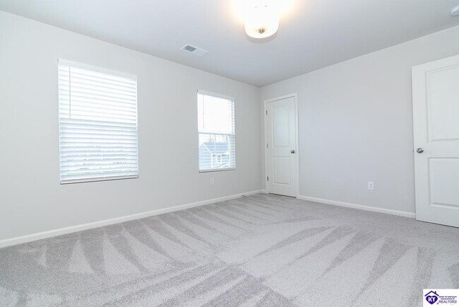 Building Photo - 104 Ashwood Ave