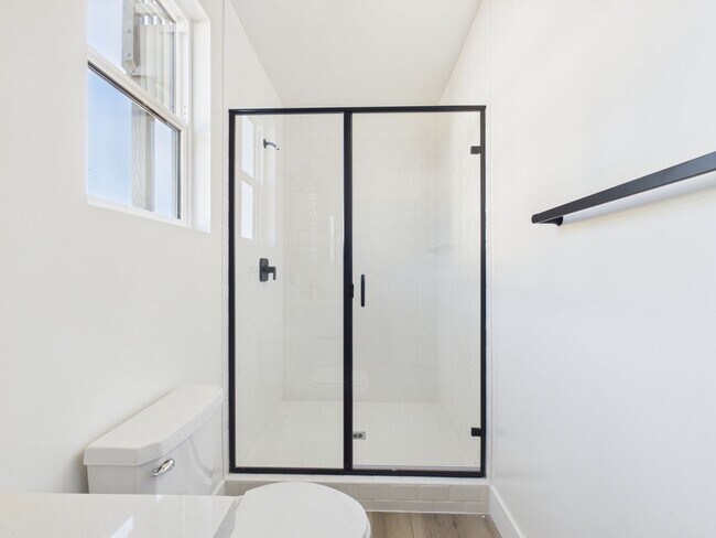 Building Photo - 711 Passion Ct