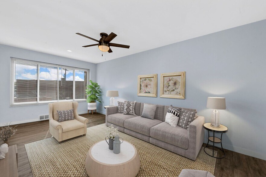 Interior Photo - 7201 Gravois Avenue